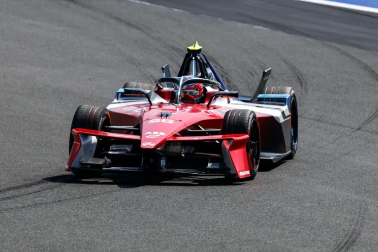 Citroën aborde la finale de Formule E à Londres au cinquième rang, avec Cassidy encore en lice Monoplace Citroën Racing GEN3 Evo