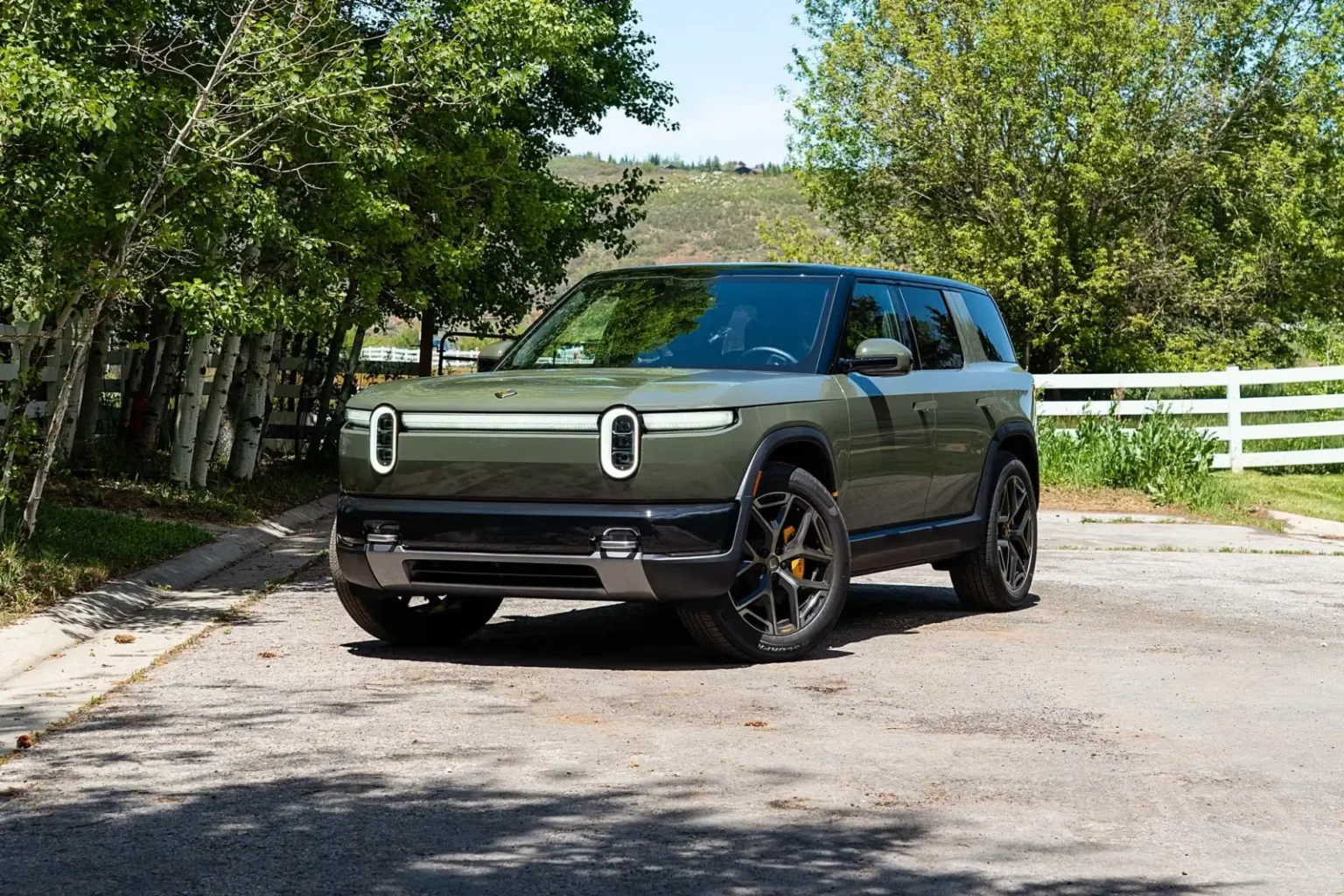Rivian lance Point-to-Point, son système de conduite assistée capable de gérer un trajet complet Rivian R2