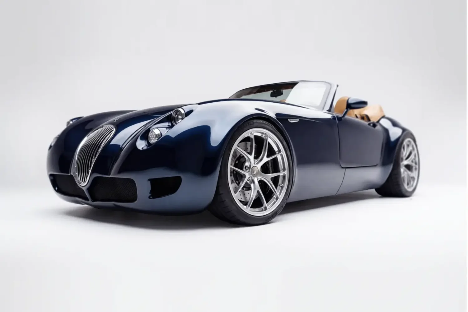 Un constructeur allemand ressuscité sort cinq roadsters thermiques après avoir tout misé sur l’électrique Wiesmann MF5 Tributo