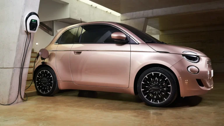 Fiat e500 - voiture électrique d'occasion