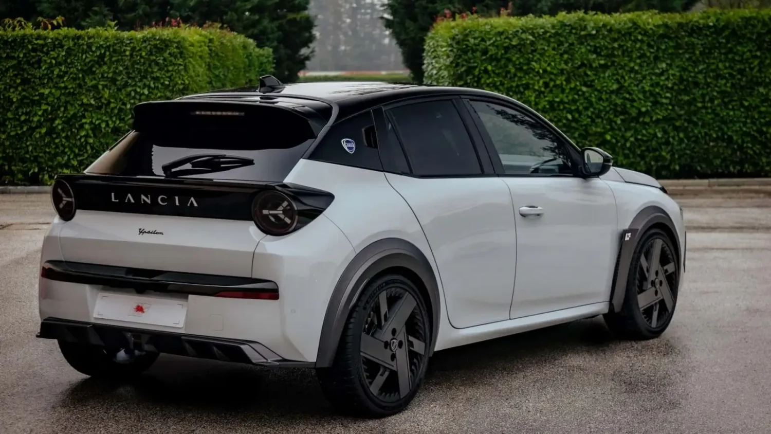 Lancia Ypsilon HF, version sportive de la citadine italienne