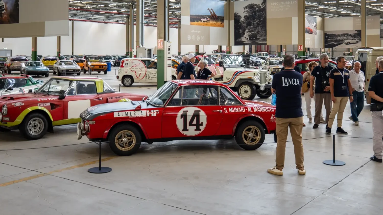 Lancia réunit plus de 140 membres de ses clubs européens pour ses 120 ans Membres des clubs Lancia réunis au Heritage Hub de Turin