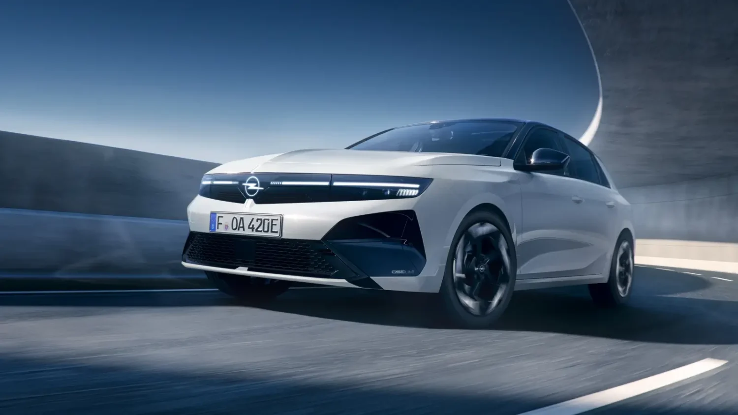 Nouvelle Opel Astra GSE Line - première mondial à Paris