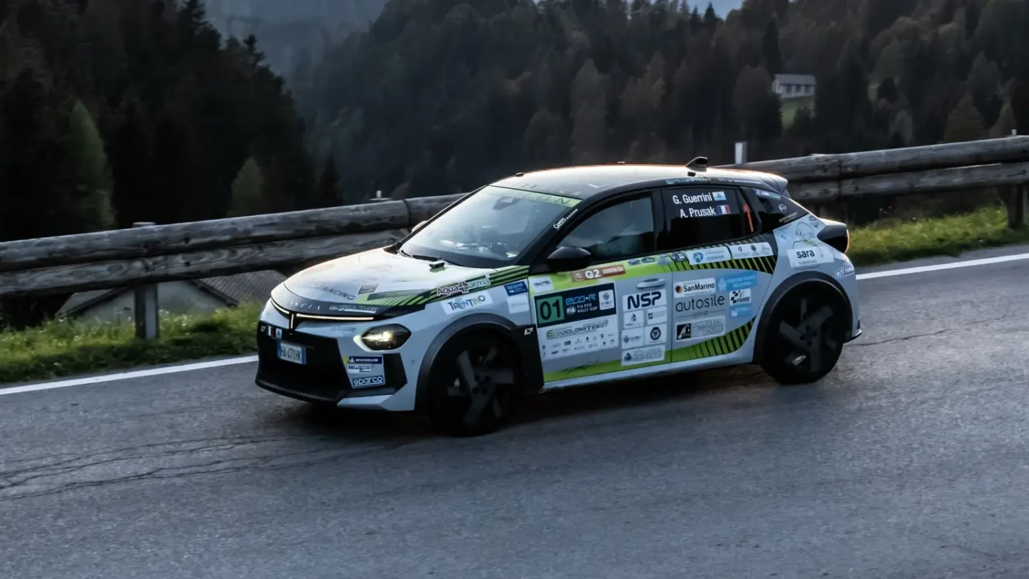 Lancia signe sa première victoire en FIA EcoRally Cup avec l’Ypsilon HF Lancia Ypsilon HF victorieuse à l’EcoDolomites GT