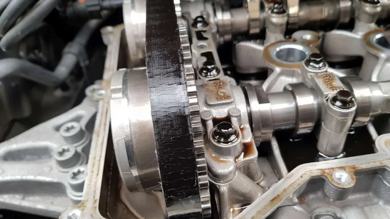 Filosa présente les excuses de Stellantis aux clients du PureTech, sans nouvelle indemnisation Moteur 1.2 PureTech Stellantis concerné par les problèmes de fiabilité